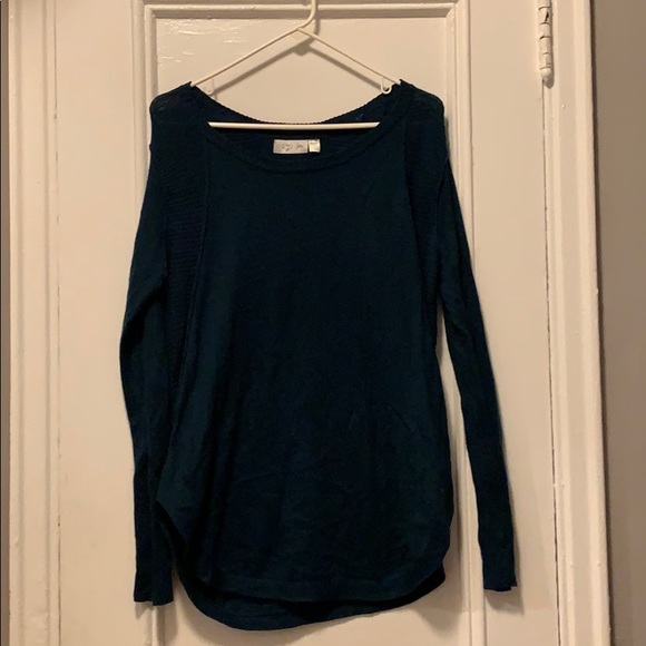 Light Weight Dark Green Sweater - Picture 2 of 5